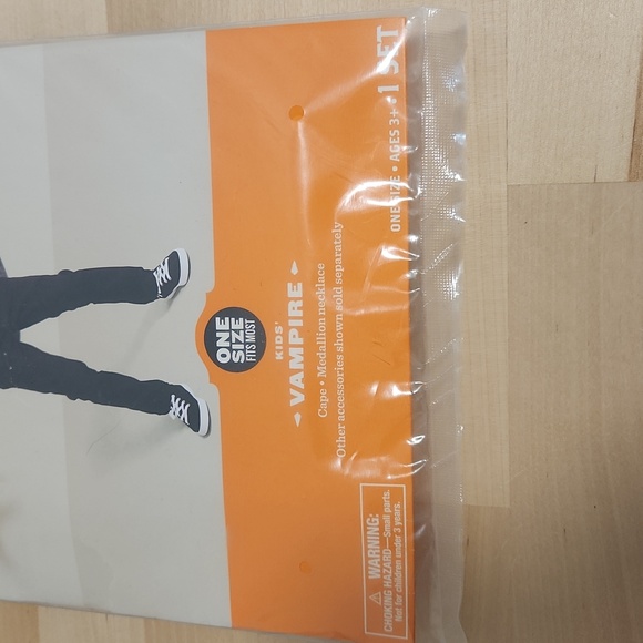 New in package Target Halloween kids one size fits most Vampire cape & medallion - Picture 4 of 4